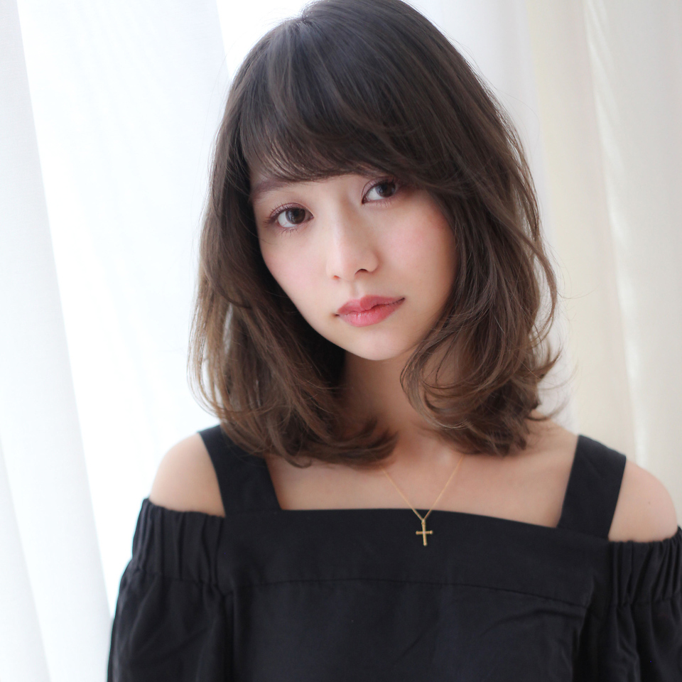 ボブからの伸ばしかけにぴったり❤️ミディアム・セミディヘアカタログ