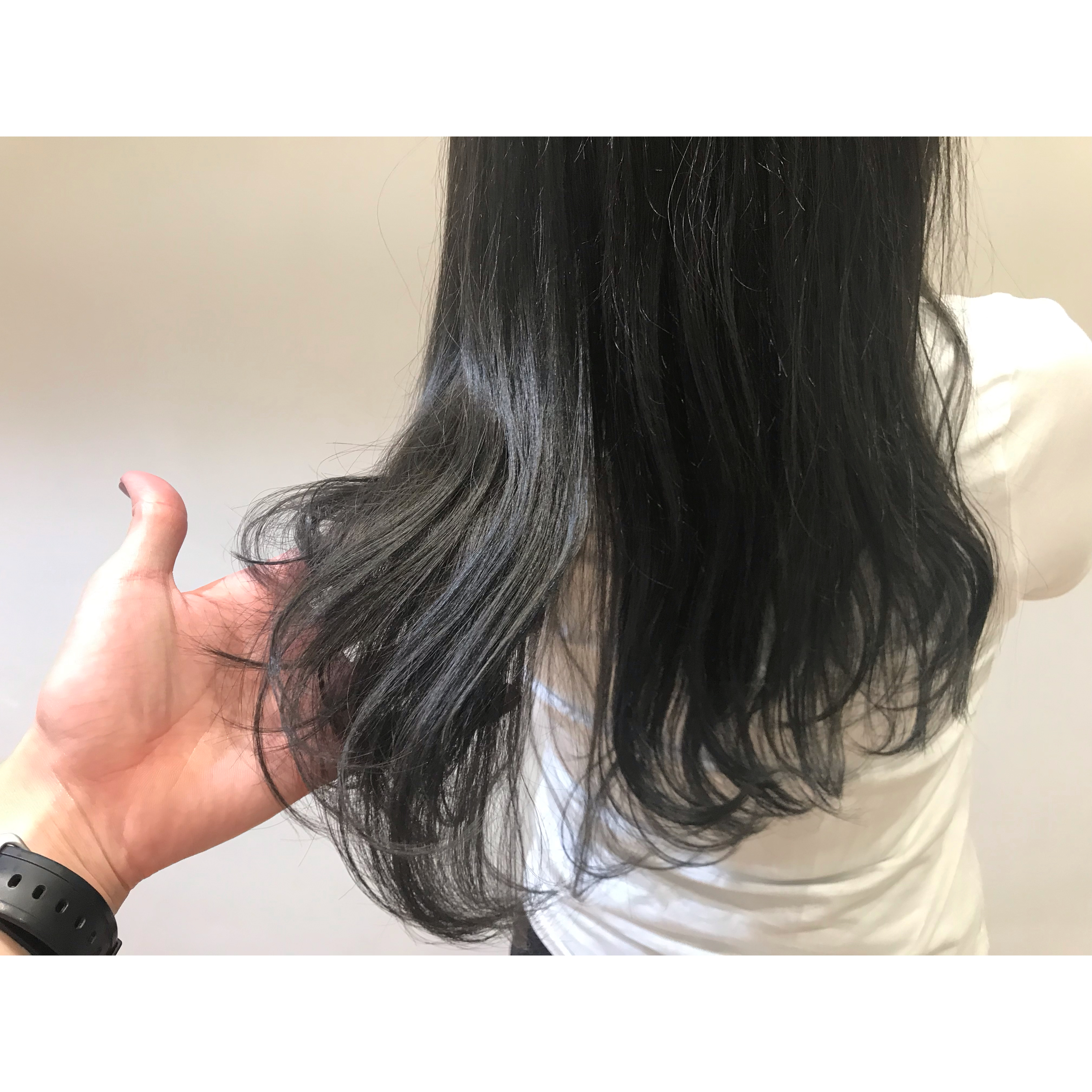 【コバルトアッシュ】暗めの髪色でお洒落に☆